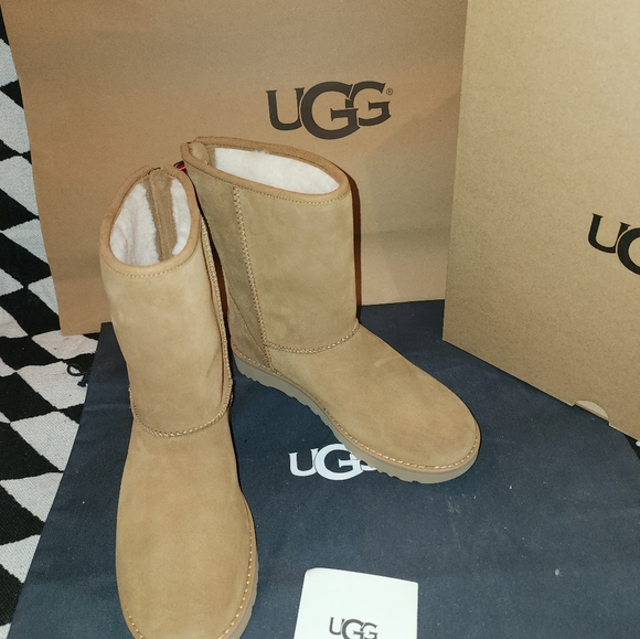 Ugg boots - Picture 5 of 10